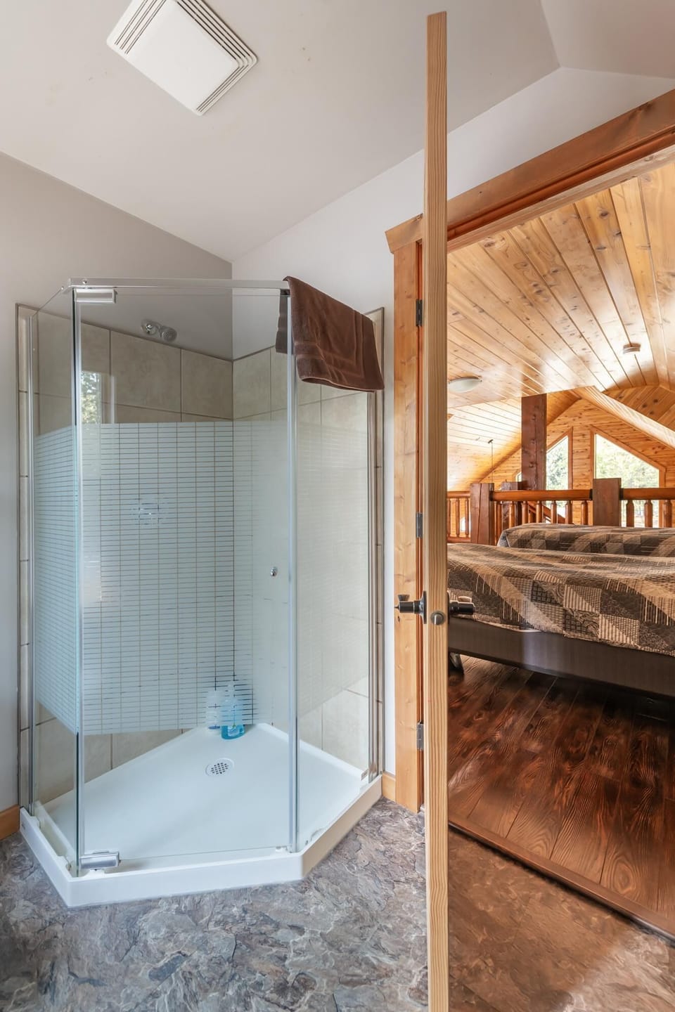 Cranberry Cabin Rental (1451)