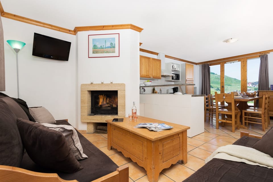 Come and stay in our cozy and modern chalet in La Plagne!