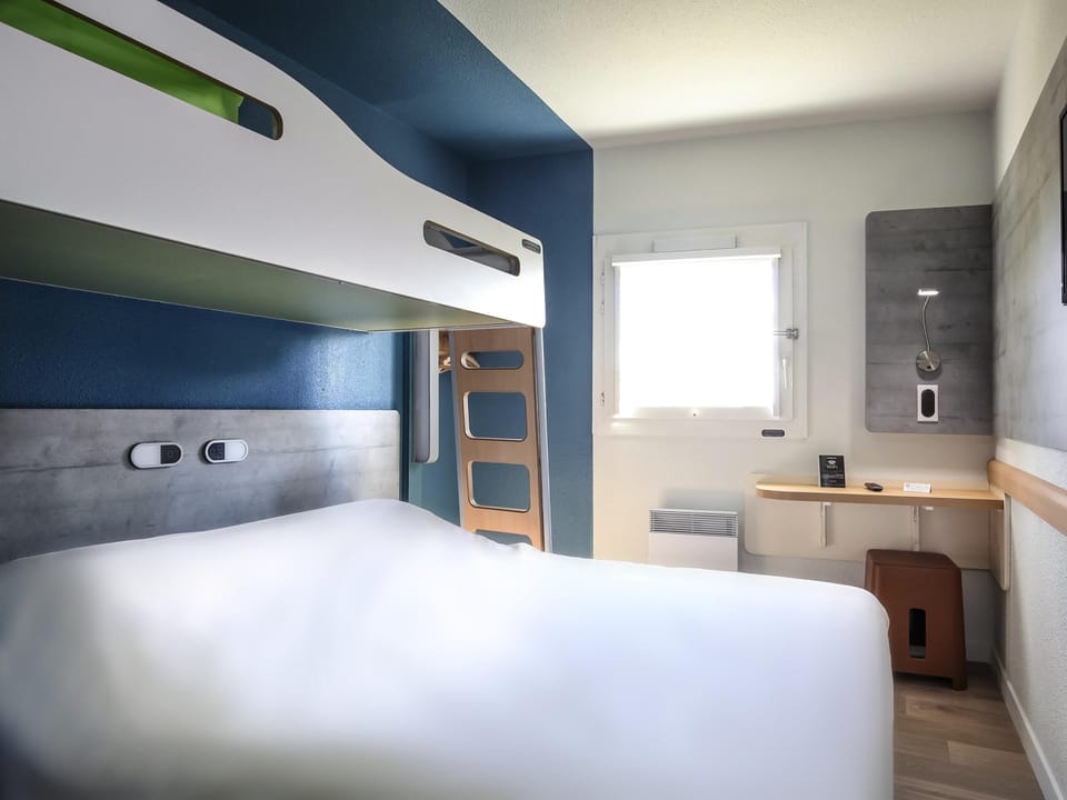 Triple Room, 1 Double Bed | Soundproofing