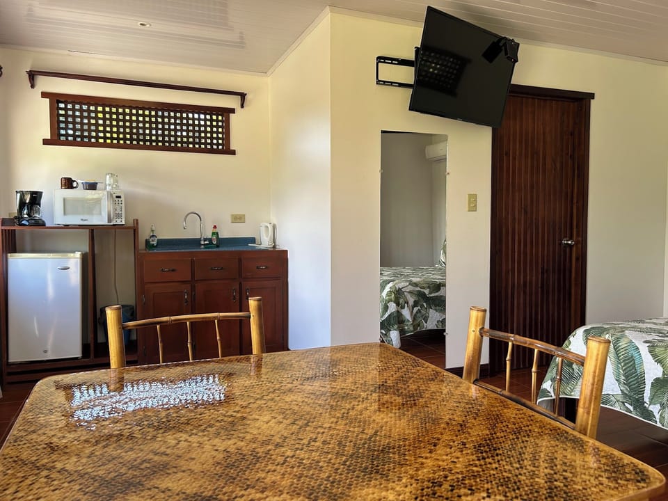Panoramic Cabin, 1 Bedroom, Private Bathroom, Mountain View | Private kitchen | Fridge, microwave, coffee/tea maker, electric kettle