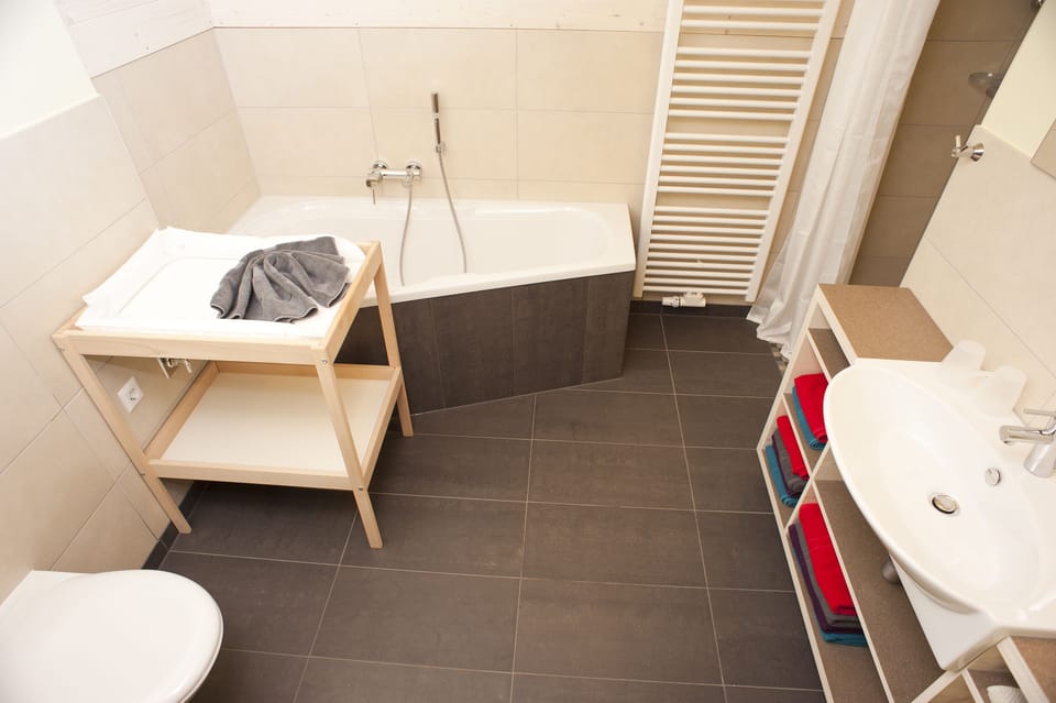 Apartment, 2 Bedrooms | Bathroom | Hair dryer, towels, soap