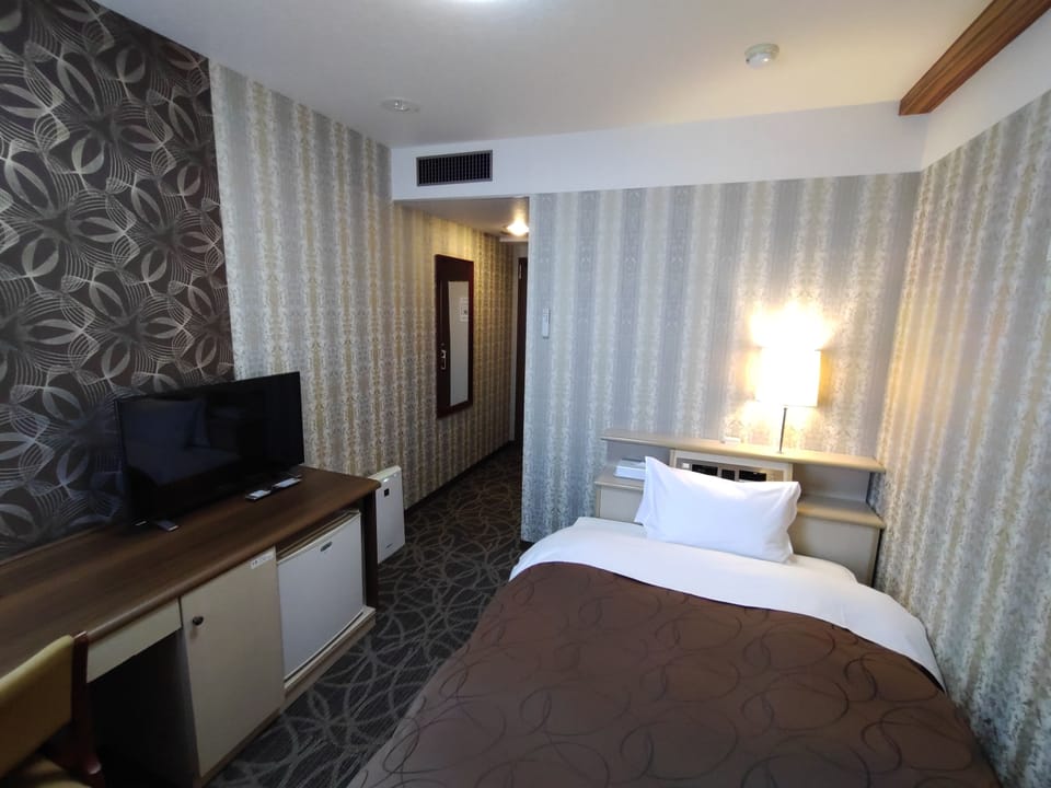 Single Room, Smoking | Desk, free WiFi, bed sheets