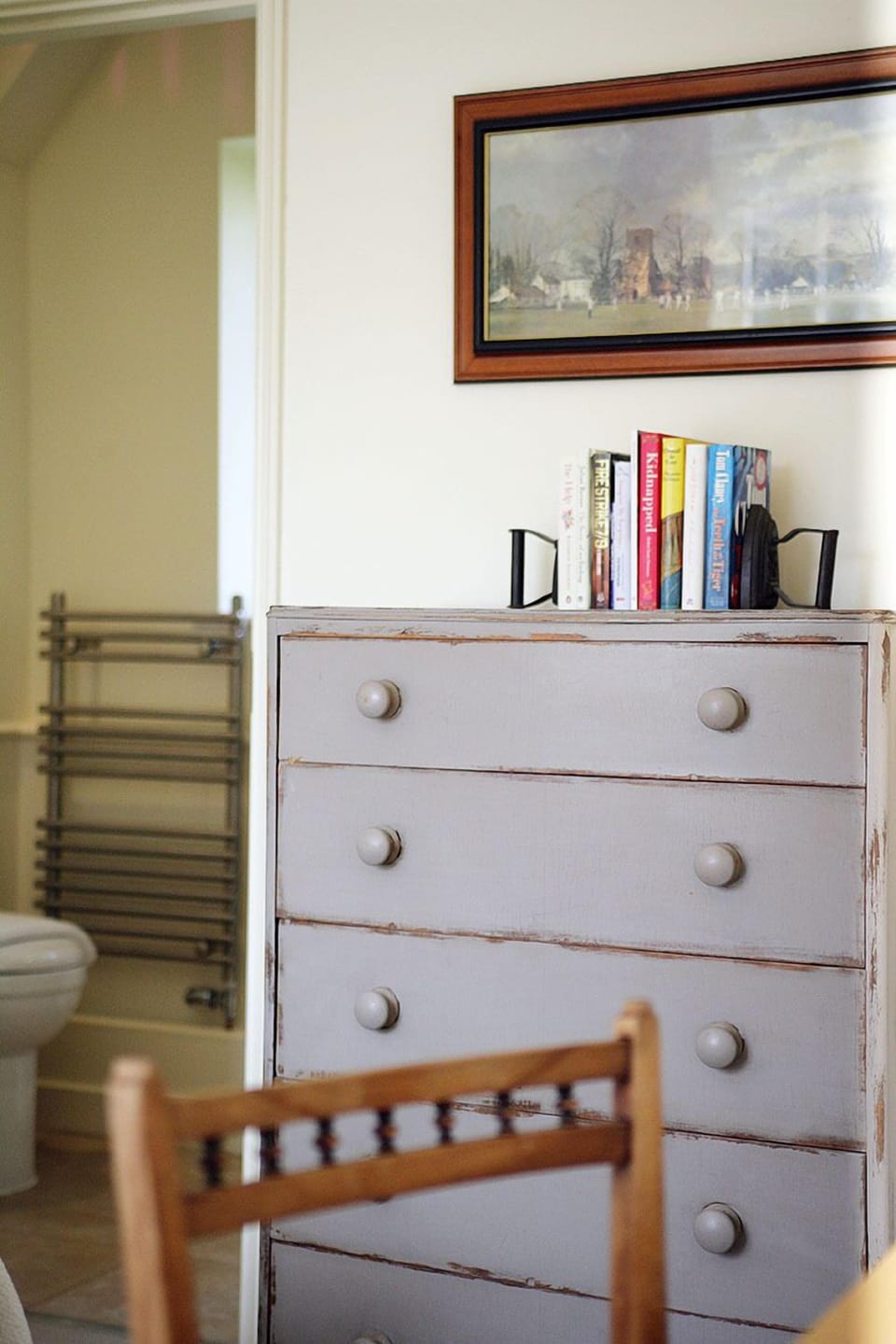 Cottage | Individually decorated, individually furnished, iron/ironing board