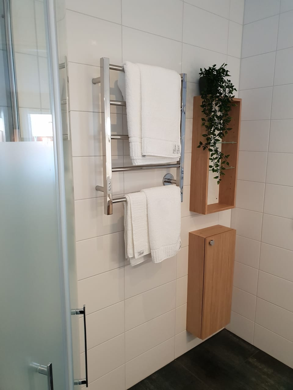 Double or Twin Room, Private Bathroom | Bathroom | Shower, hair dryer, towels