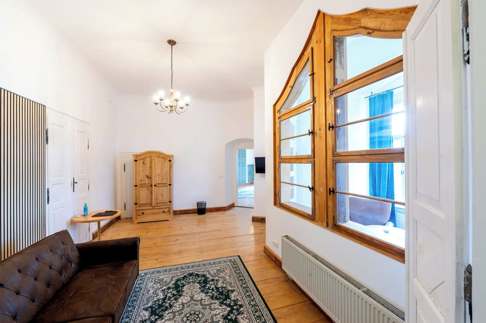 Apartment, 2 Bedrooms, Non Smoking | Bed sheets
