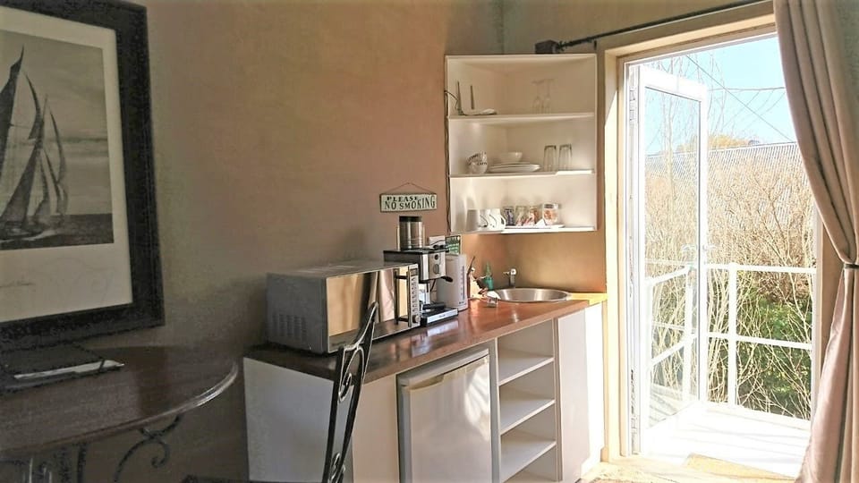 Honeymoon Room, Garden View | Room amenity