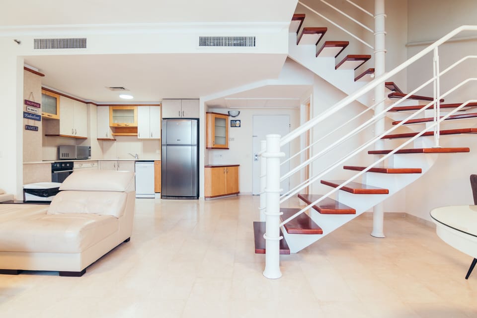 Family Penthouse, 3 Bedrooms, Hot Tub, Sea View | Living area | TV