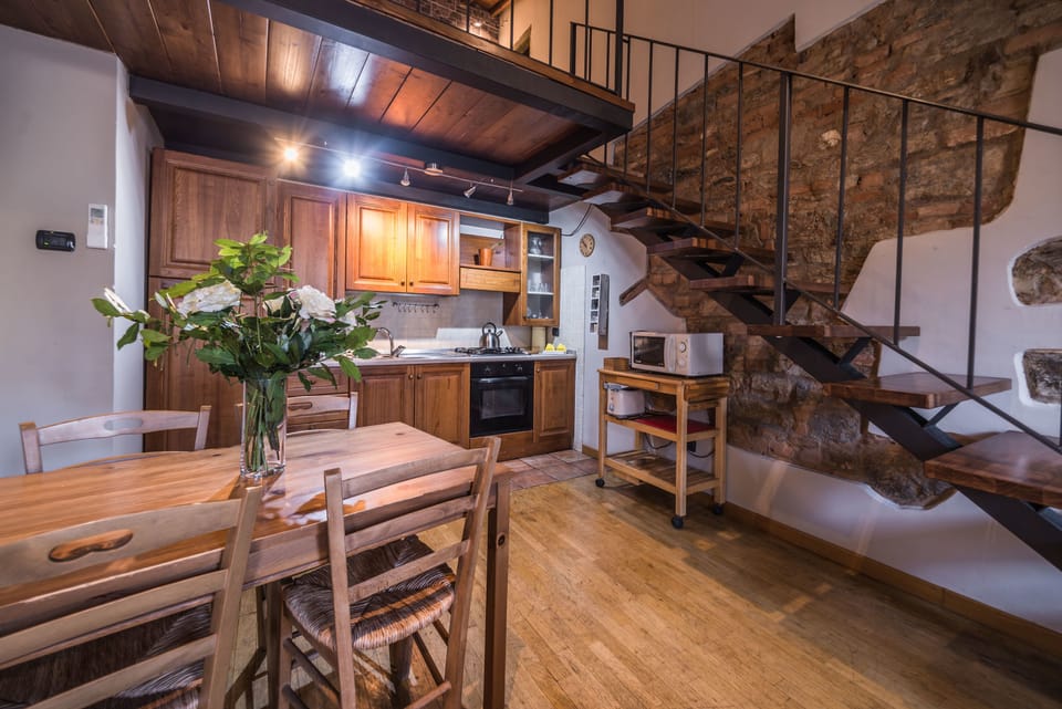 Apartment, 1 Bedroom | Private kitchen | Full-size fridge, microwave, oven, stovetop