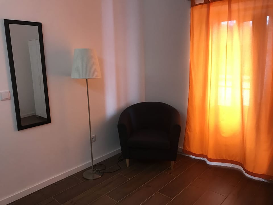 Apartment, 2 Bedrooms | Soundproofing, iron/ironing board, free cribs/infant beds, free WiFi