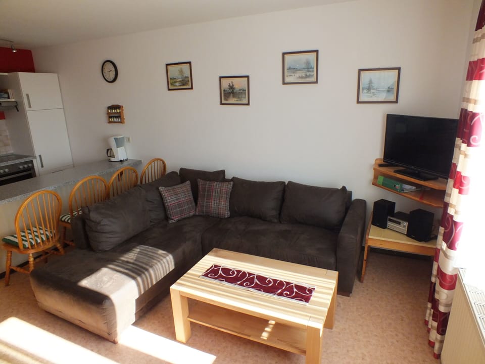 Condo, 2 Bedrooms | Living area | TV