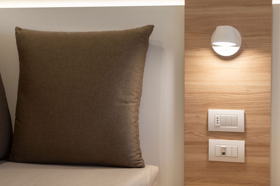 In-room safe, free WiFi, bed sheets