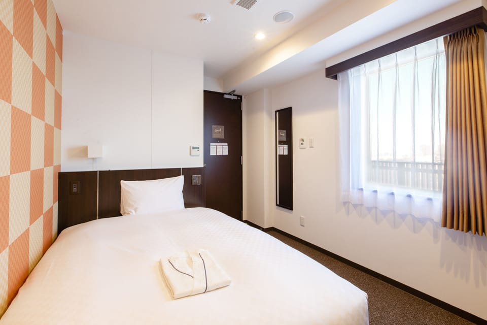 In-room safe, blackout drapes, soundproofing, free WiFi