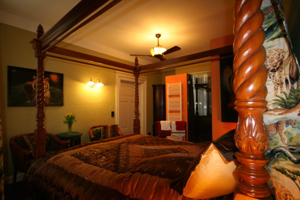 Suite | Minibar, desk, rollaway beds, free WiFi