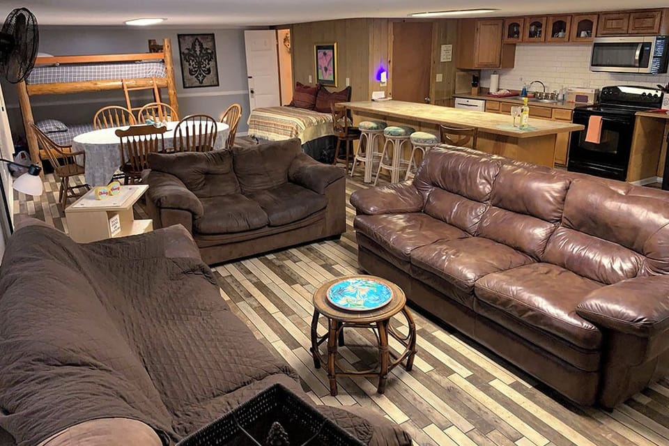 Communal Kitchen/Great Room Social/Entertainment Area Seating