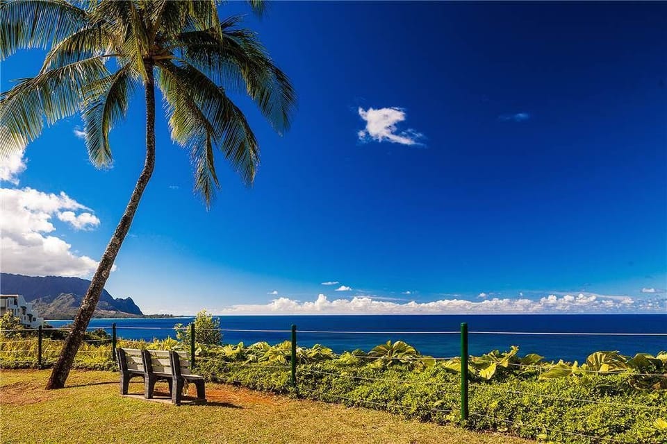 Paradise is waiting for you....just a few min walk 