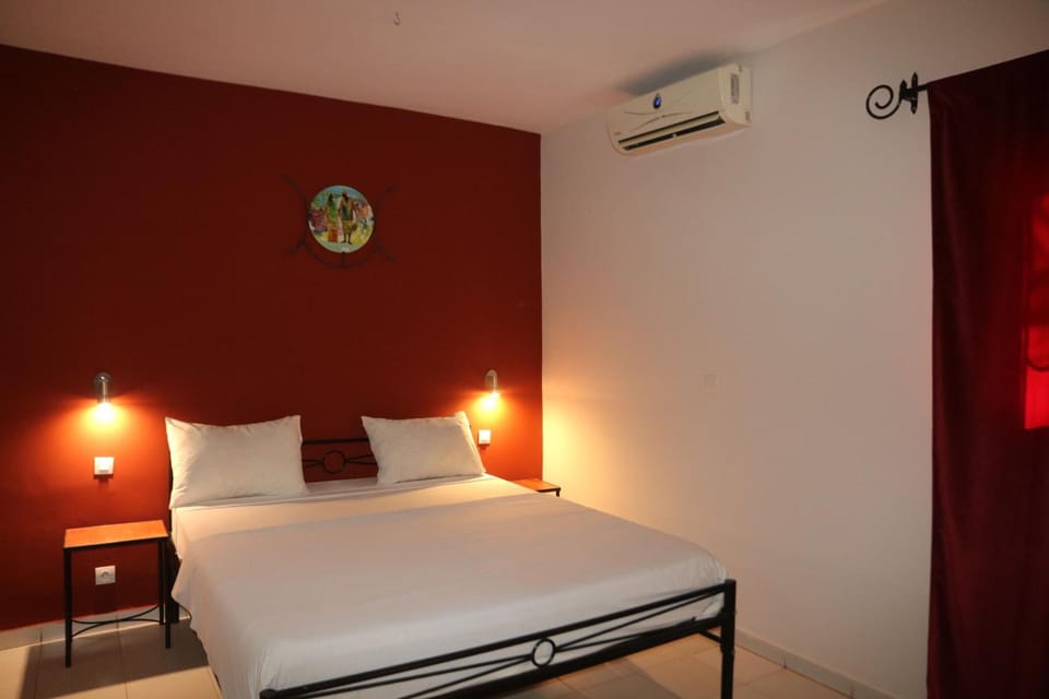 Premium bedding, in-room safe, individually furnished, desk