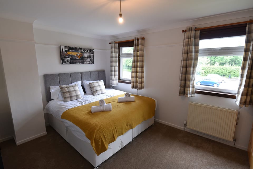 First Lasswade Road House Villa in Edinburgh