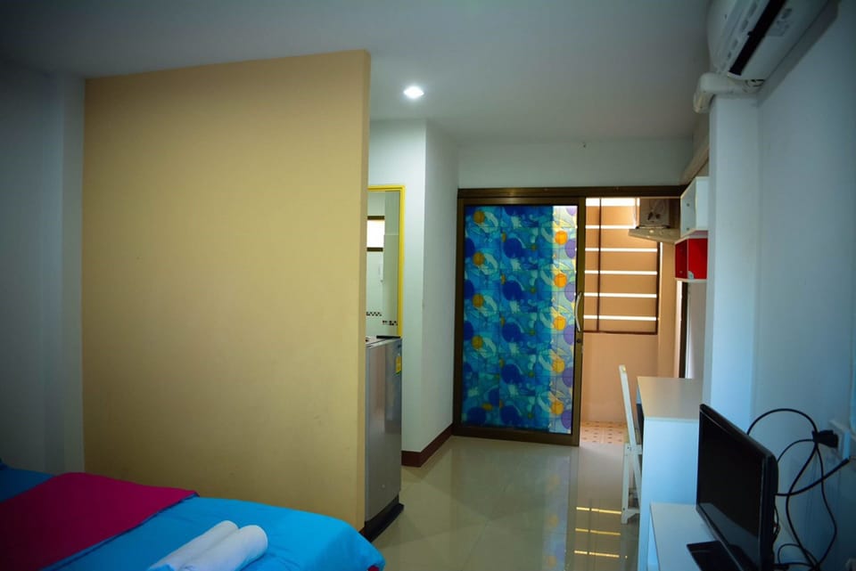Standard Double Room | Desk, free WiFi