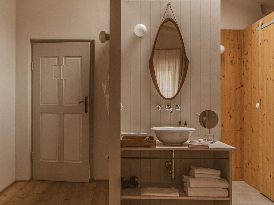Economy Double Room | Bathroom | Shower, bathrobes, slippers, towels