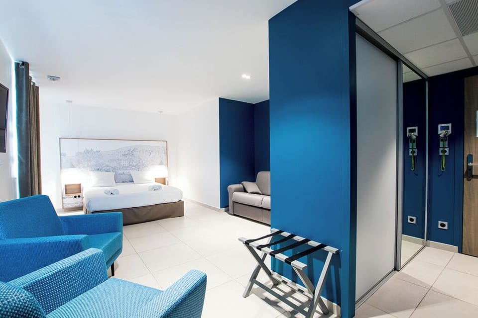 Comfort Quadruple Room | Iron/ironing board, free WiFi, bed sheets, wheelchair access
