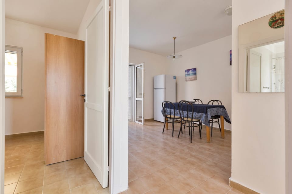 Standard Apartment, 2 Bedrooms | In-room dining