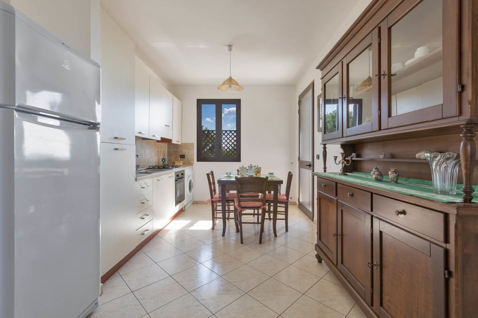 Family Apartment, 2 Bedrooms | Private kitchen | Full-size fridge, oven, stovetop, cookware/dishes/utensils