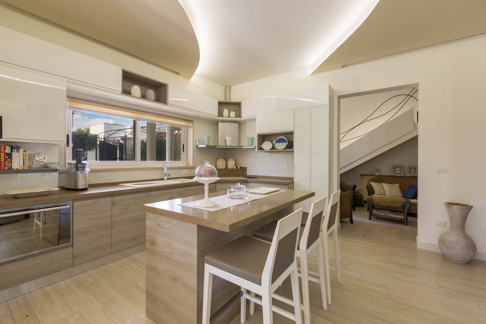 Luxury Villa, 3 Bedrooms | Private kitchen | Fridge, microwave, oven, stovetop