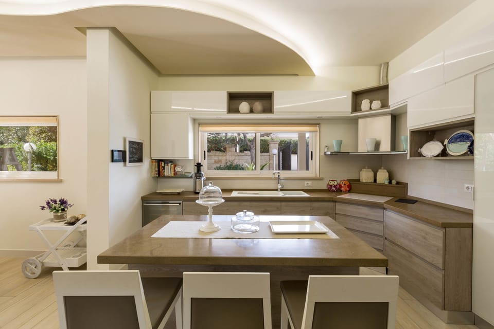 Luxury Villa, 3 Bedrooms | In-room dining