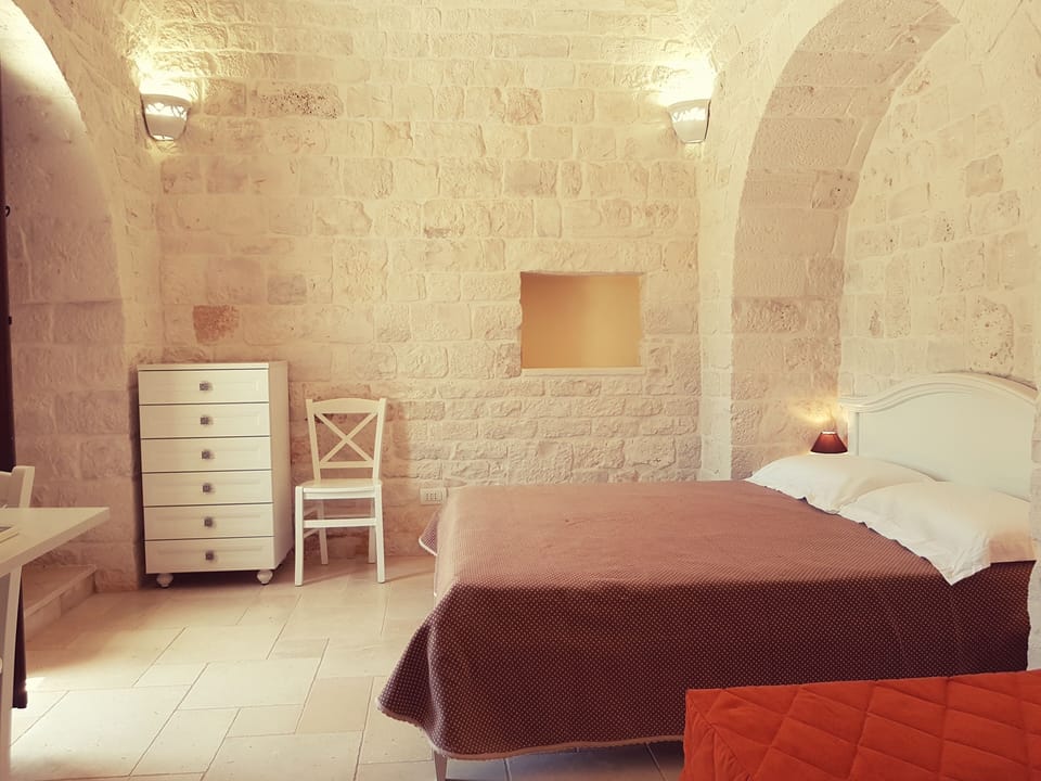 Deluxe Double Room, Private Bathroom (Trullo) | Down comforters, free WiFi, bed sheets