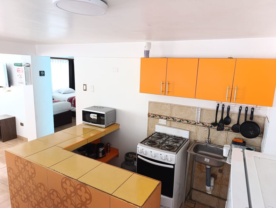 Apartment, 3 Bedrooms, Kitchenette | Private kitchen | Fridge, microwave, oven, stovetop