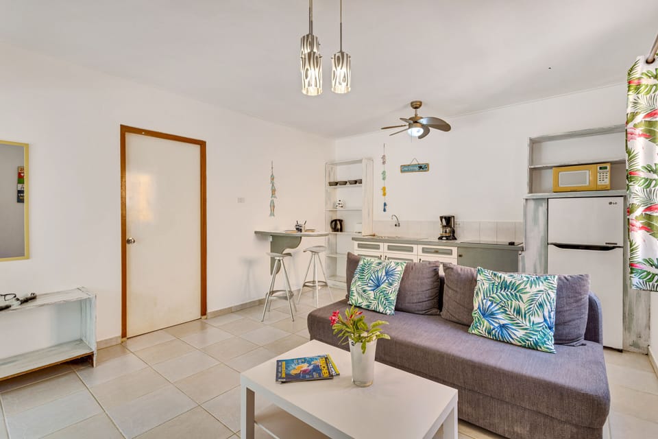 Apartment, 2 Twin Beds | Minibar, in-room safe, individually decorated, free WiFi