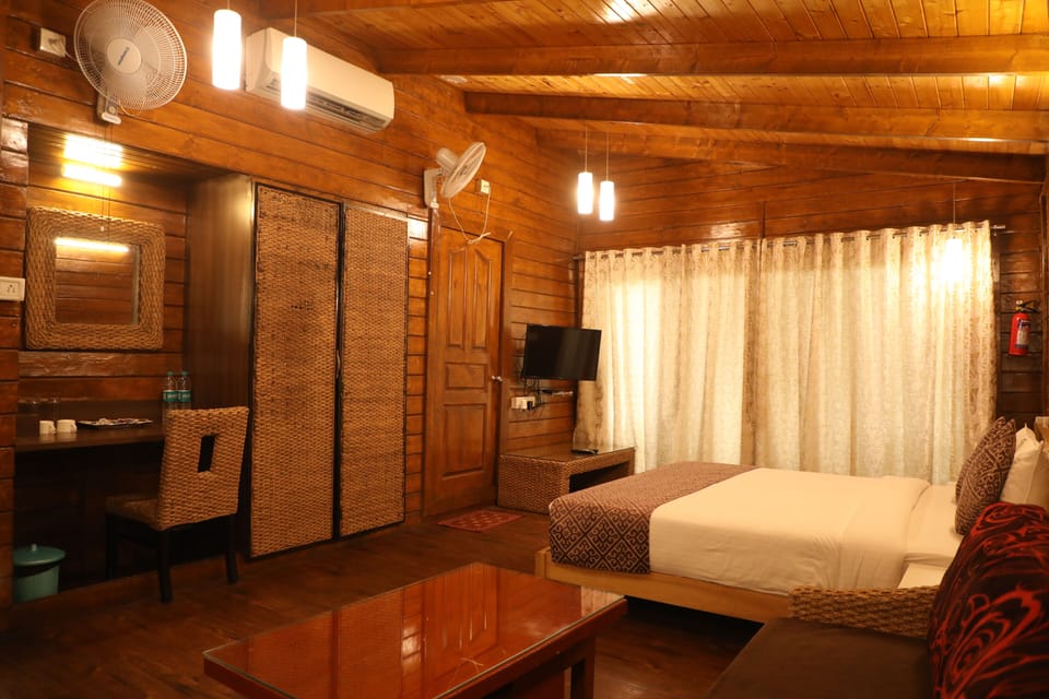 Luxury Chalet, Mountain View | In-room safe, iron/ironing board, free WiFi, bed sheets