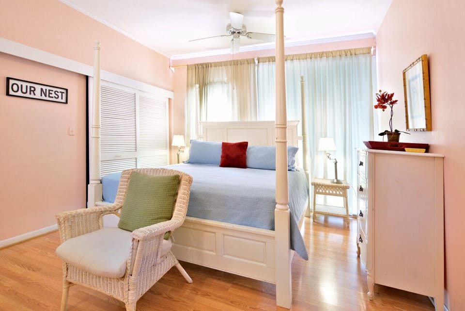 King Bedroom with En-Suite Bathroom