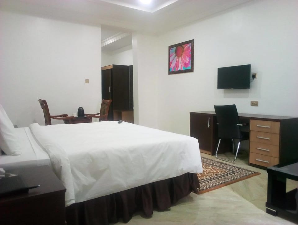 Executive Single Room | Premium bedding, Select Comfort beds, minibar, in-room safe