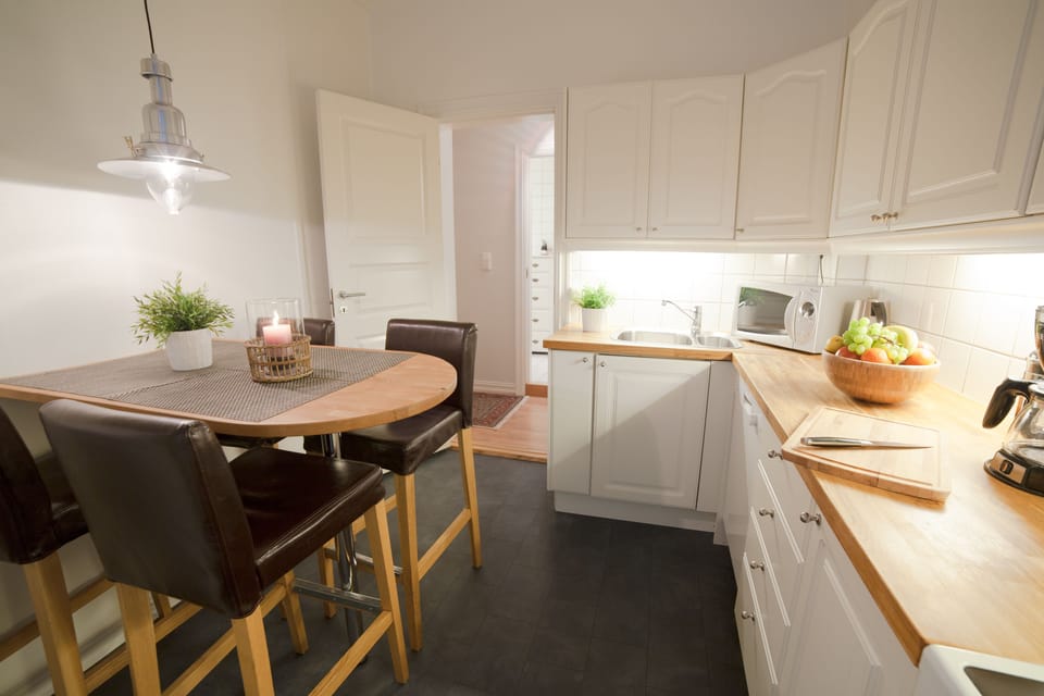 Apartment, Non Smoking | 2 bedrooms, individually decorated, individually furnished