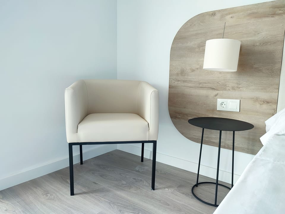 Desk, blackout drapes, free WiFi, bed sheets