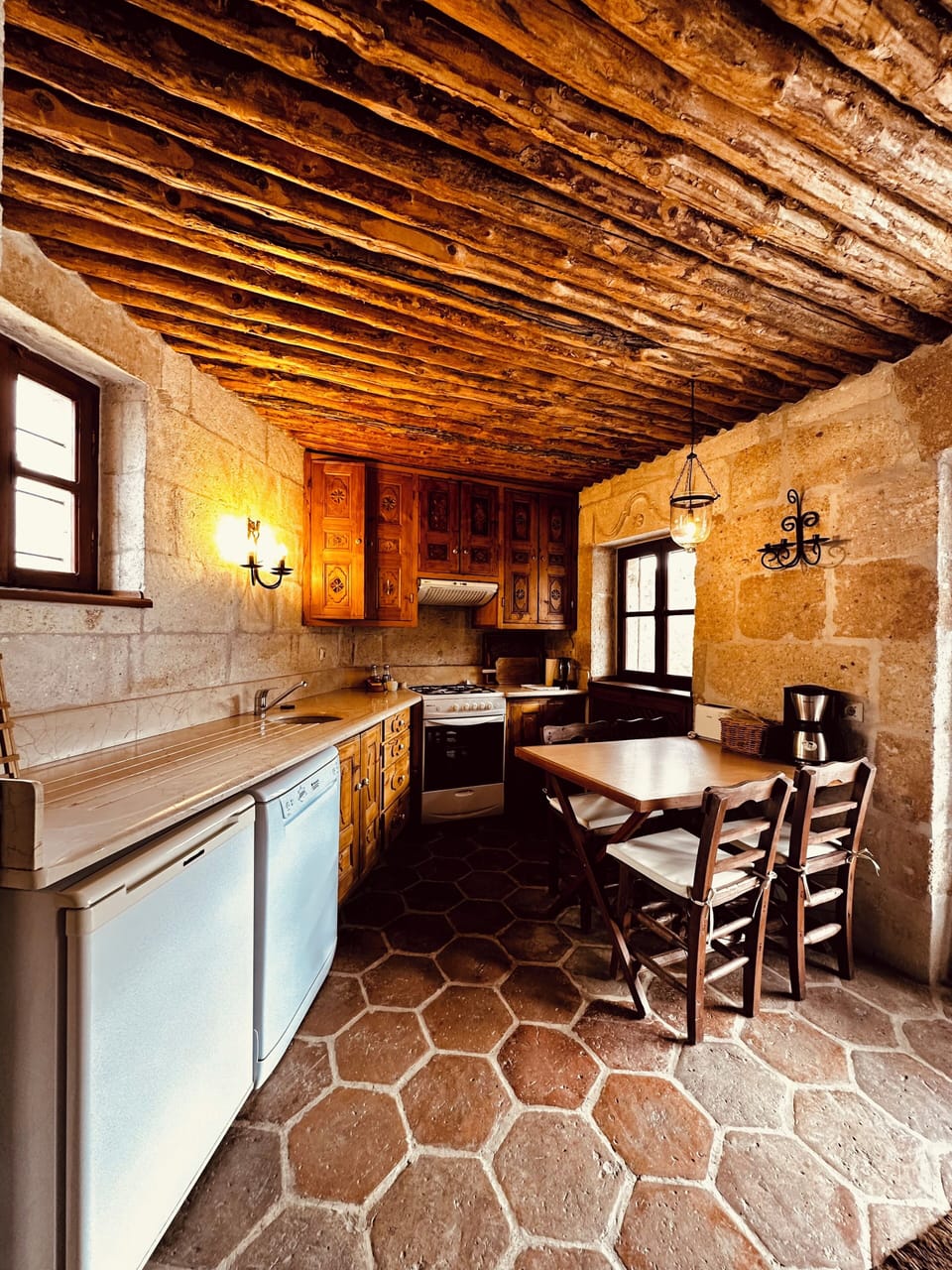 Luxury Suite, Fireplace, Valley View | Private kitchen | Coffee/tea maker
