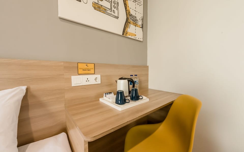 Deluxe King Room | 1 bedroom, individually furnished, desk, free WiFi