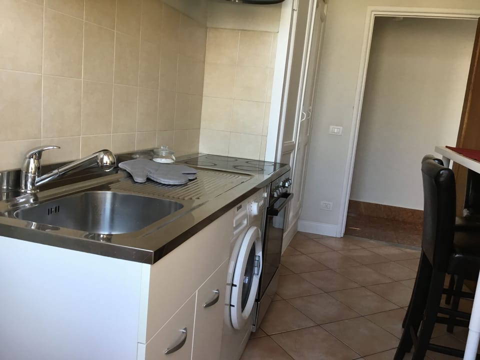 Standard Apartment, 2 Bedrooms | Private kitchen | Fridge, microwave, stovetop, dishwasher
