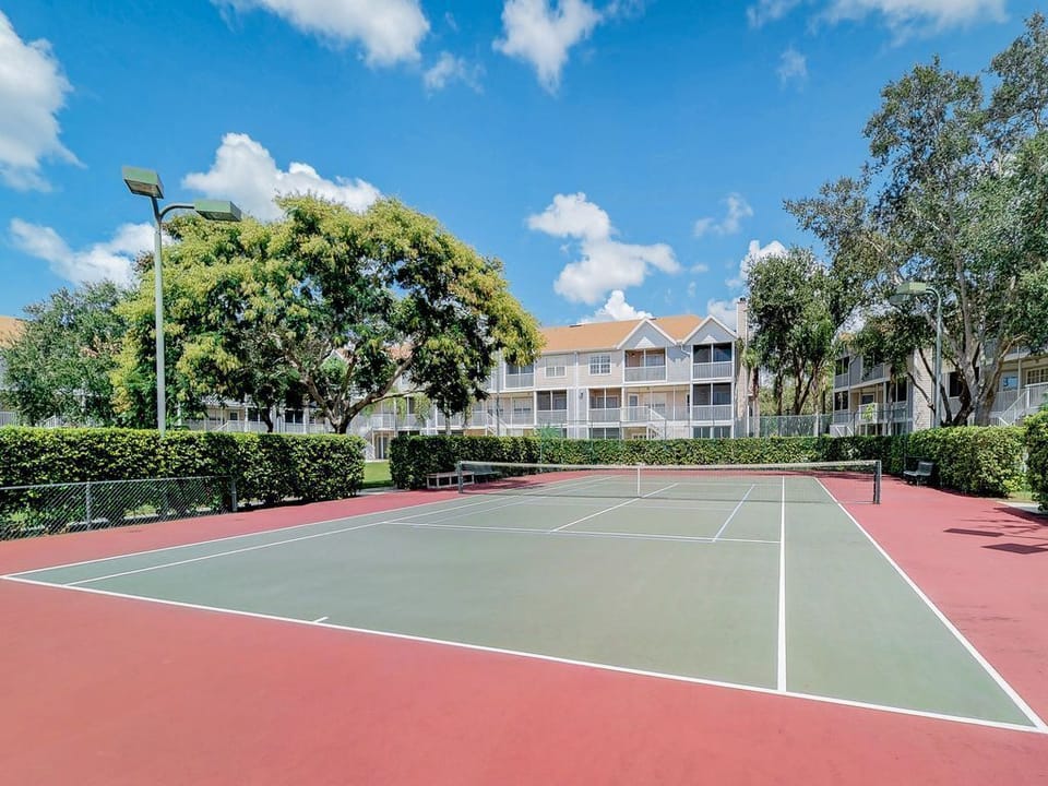 Tennis court, tennis rackets and balls provided!