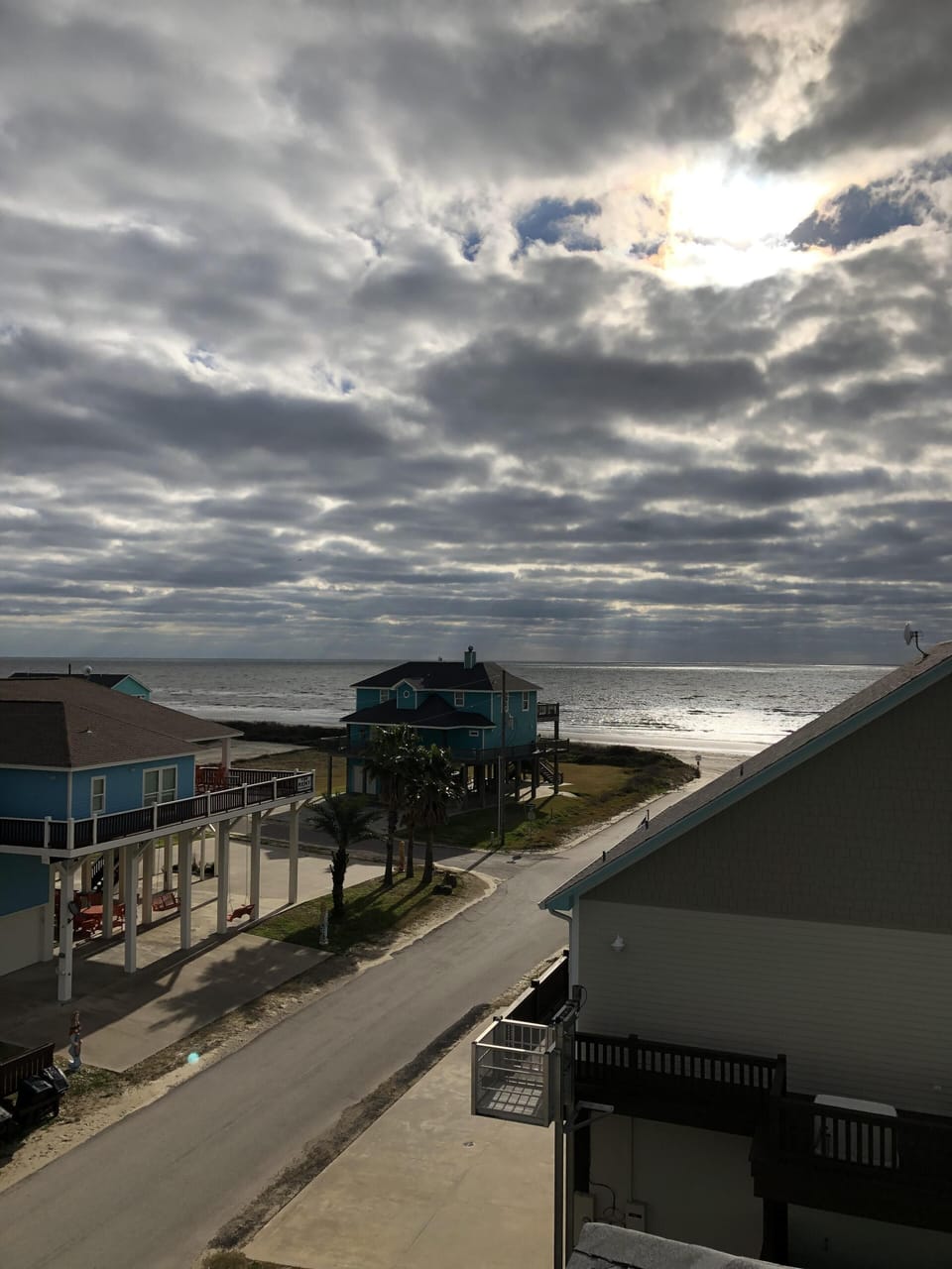Look at that sky.  So beautiful.  Looking south from top deck. 