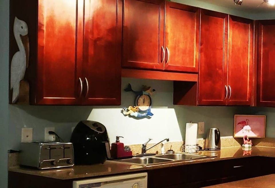 4-slice toaster, oil-free Airfryer, Electric teapot