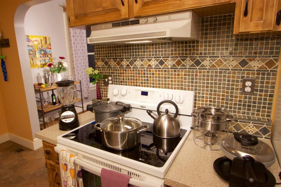 Kitchen Oven