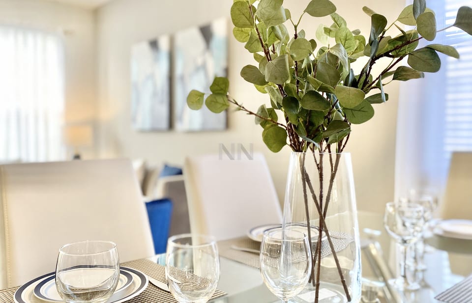Admire the beautiful decoration of our stunning dining table