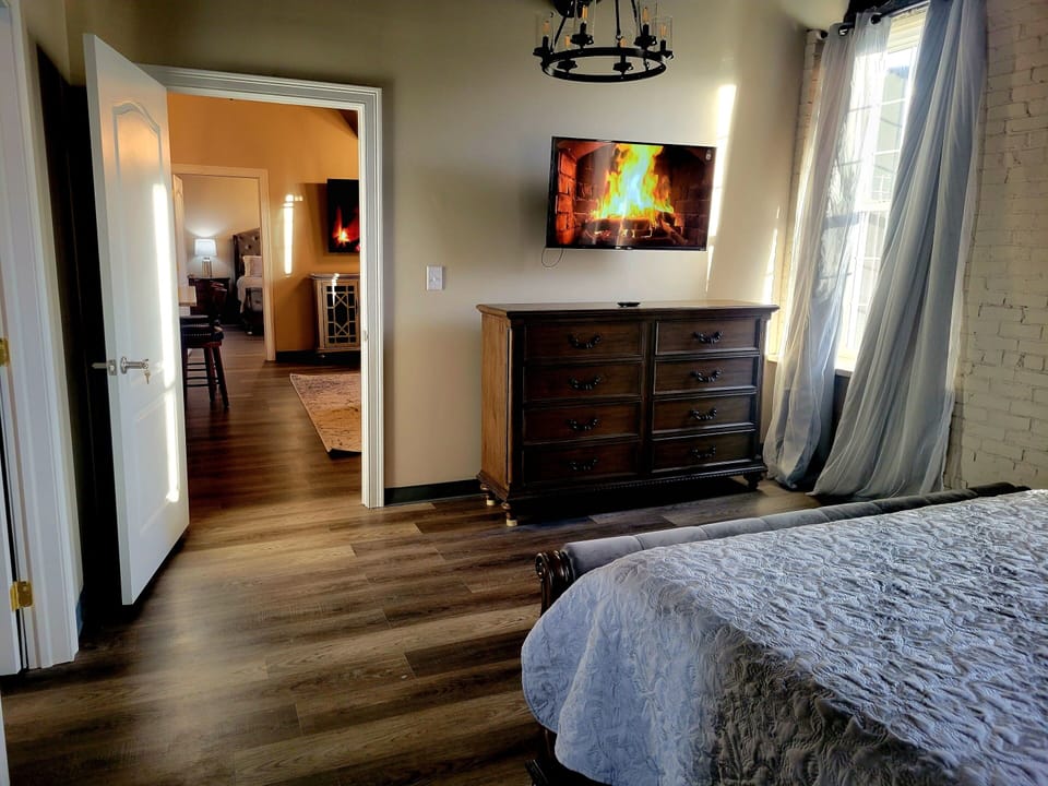 Superior Apartment, Ensuite, River View (The Loft)