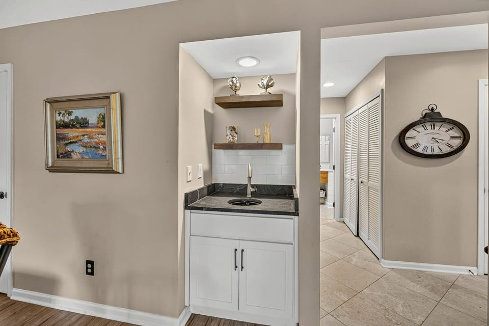 Wet Bar