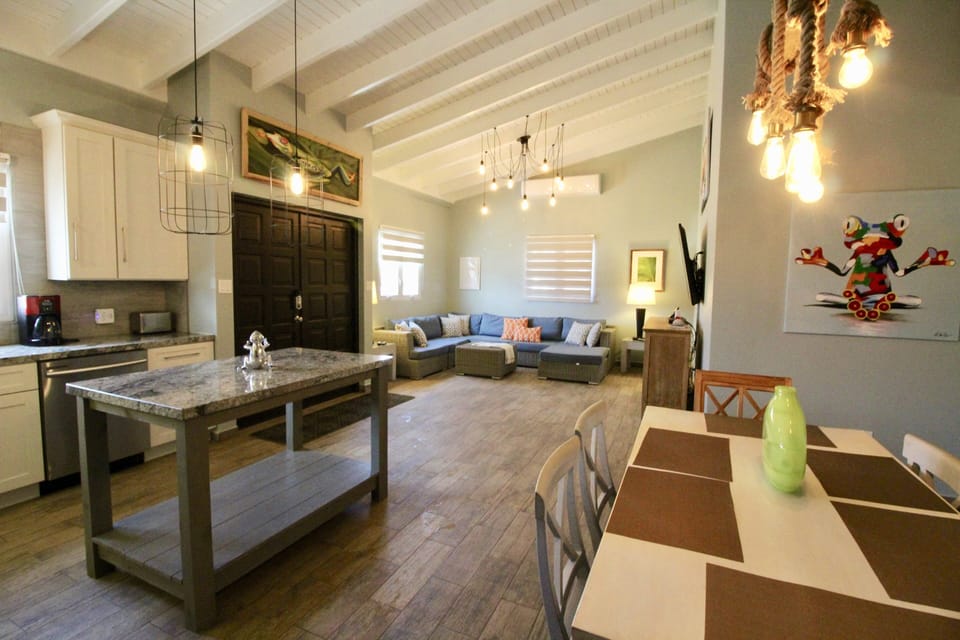 vaulted great room/kitchen