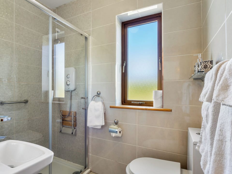 Ensuite bathroom with electric shower (Master Bedroom)