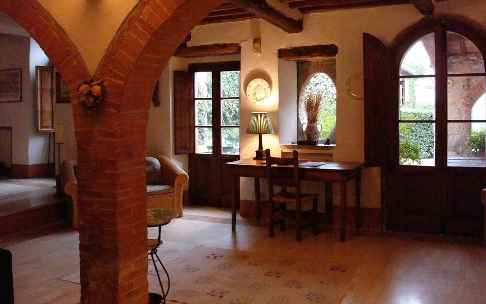 Outer living room