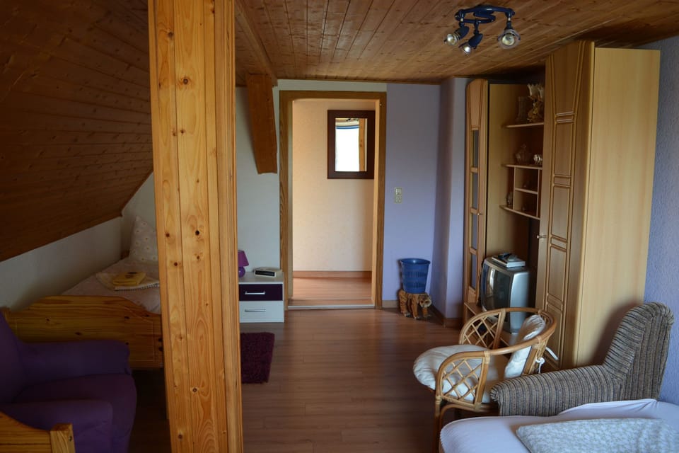 Comfort Twin Room | Desk, free WiFi, bed sheets